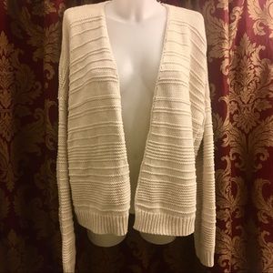 Universal Thread XL Cream Sweater